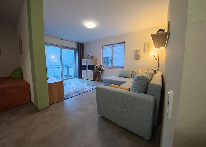 1 Barrierefrei * Schmiedefeld am Rennsteig